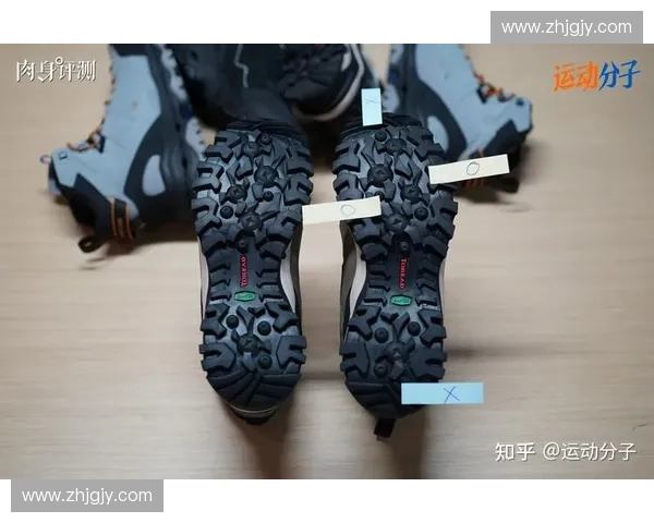鞋底纹路揭秘:从设计理念到防滑性能全面解析指南